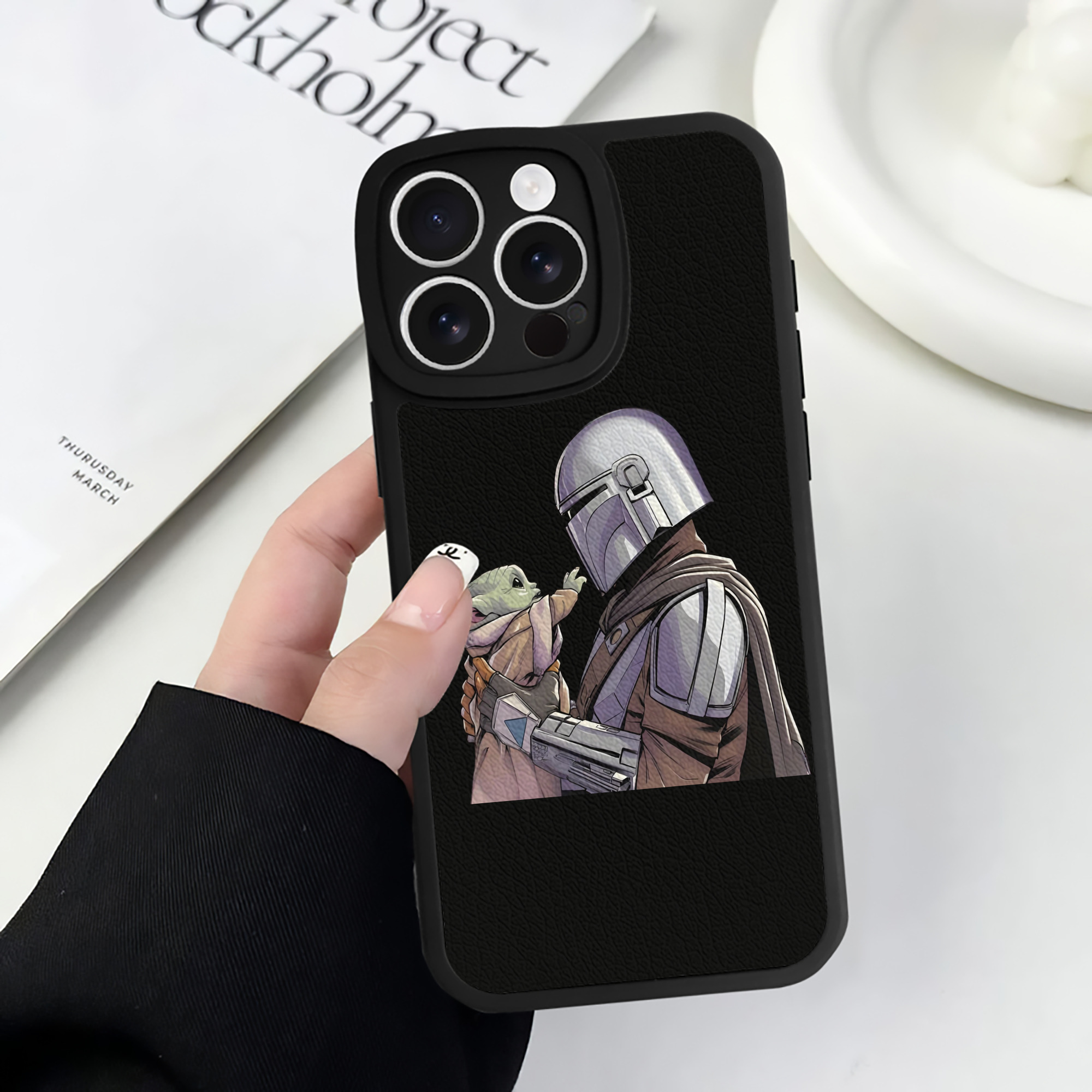 （画像用） スター・ウォーズ Star Wars 【iPhone 16シリーズ対応】シリコンスマホケース（レザー調） 材質：シリコン